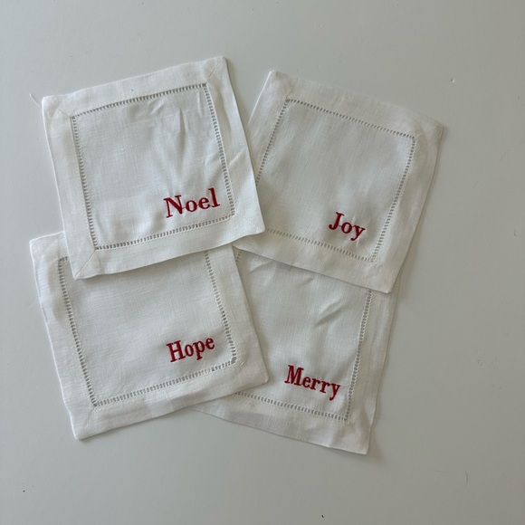Embroidered cocktail napkins, set of 4, color red, size 6x6 - Picture 1 of 7